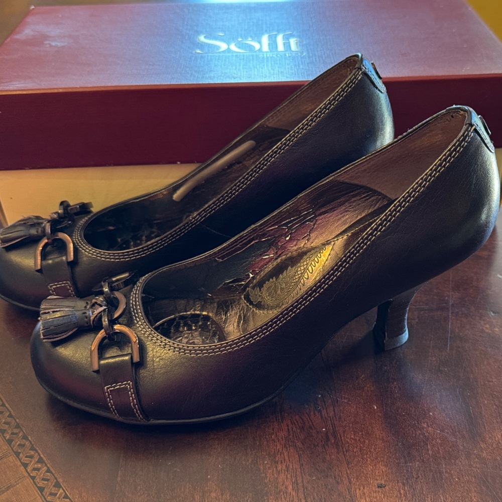 Sofft Women's Dark Brown Leather Heels with Tassel Detail